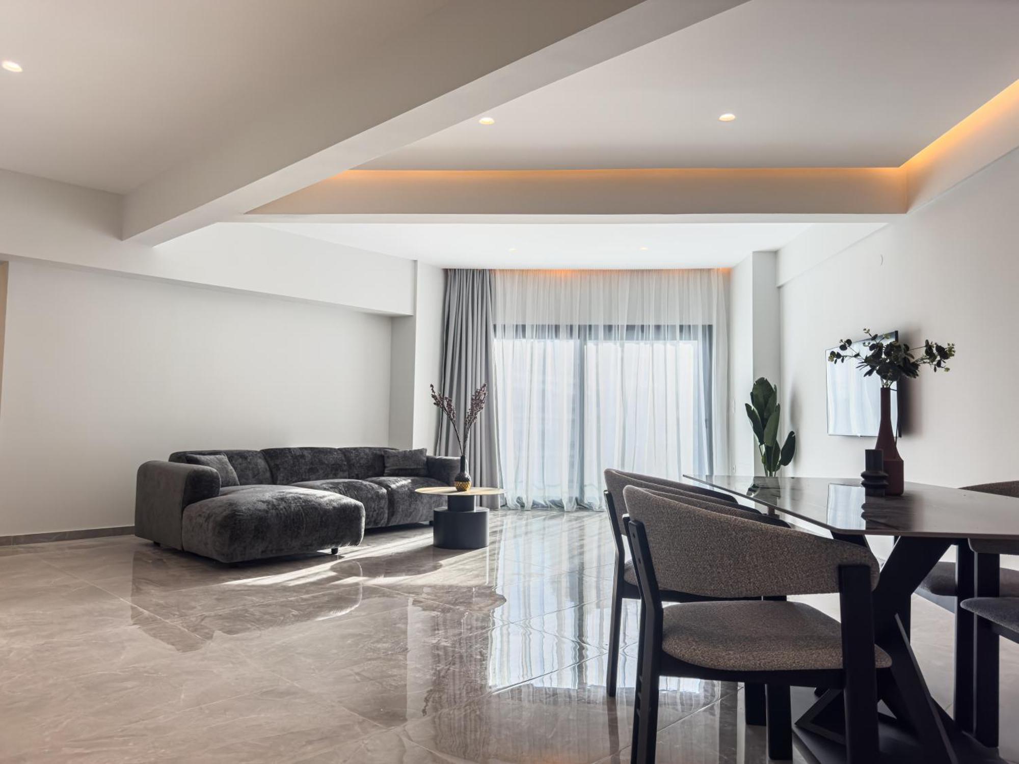 8 By Proliving Hospitality Apartament