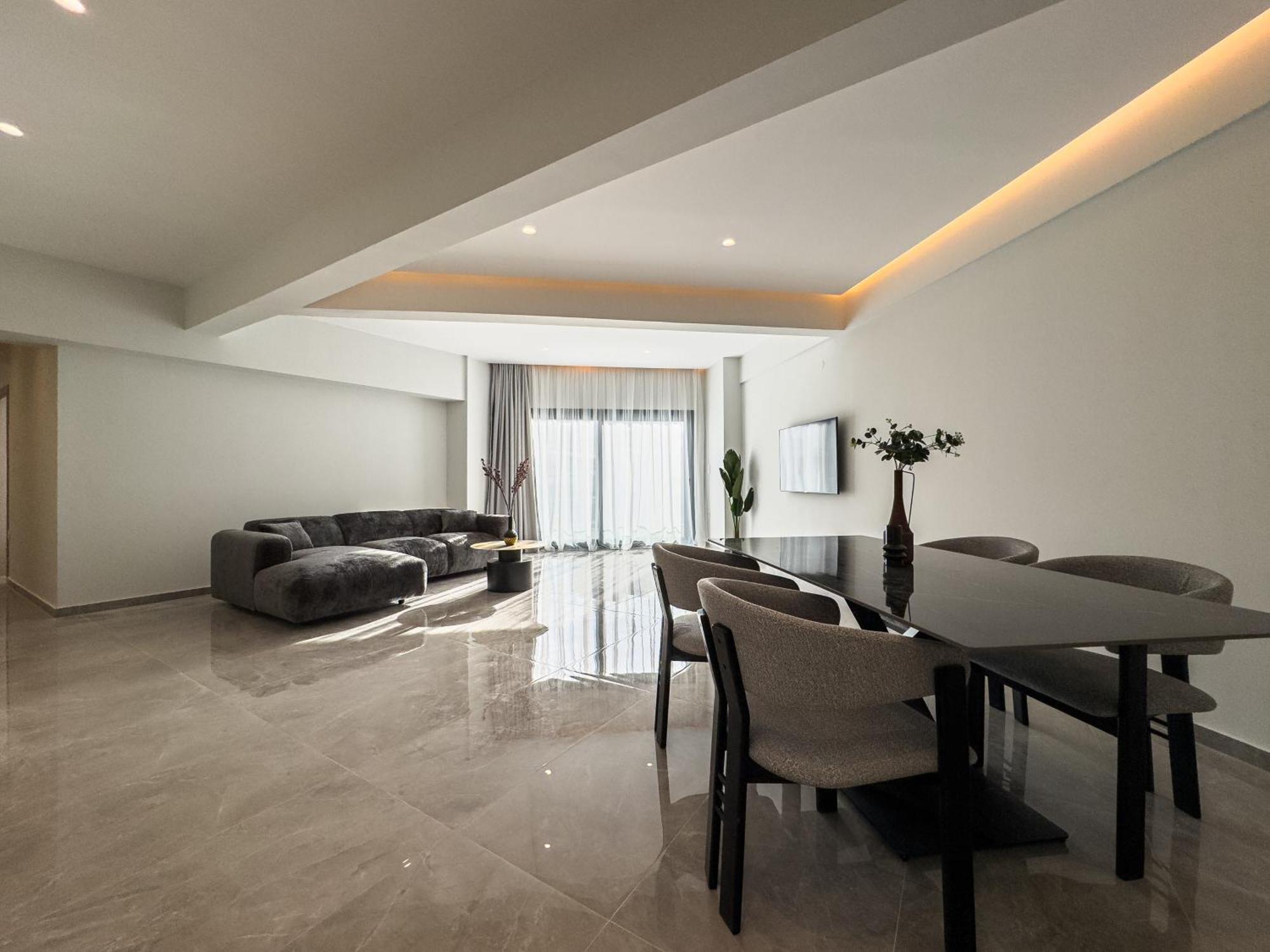 8 By Proliving Hospitality * Saloniki