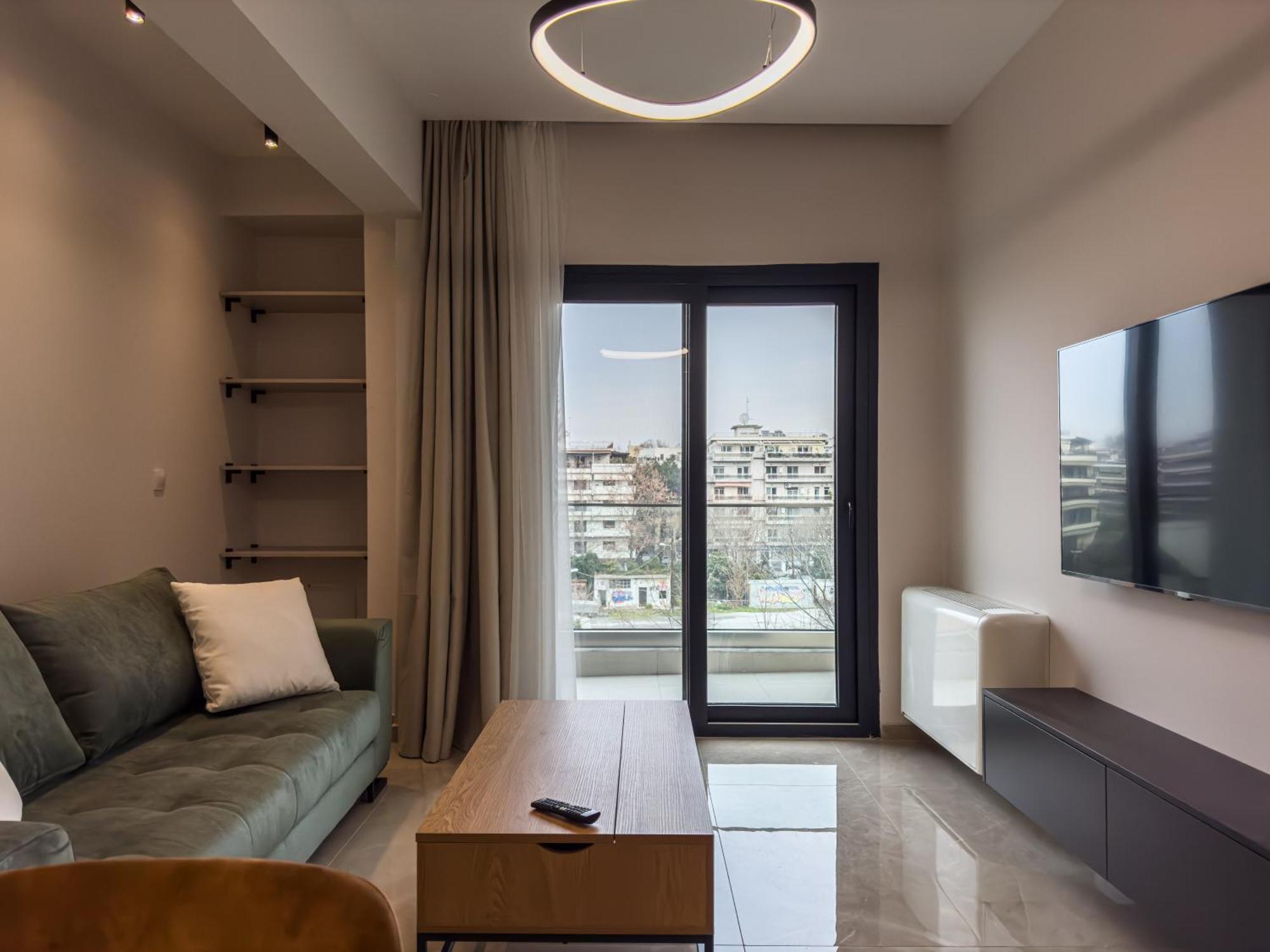 8 By Proliving Hospitality Apartament
